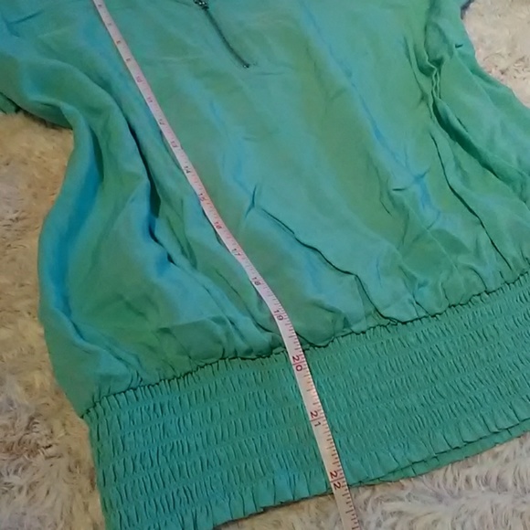 Guess seagreen top w/ partial zipper front - Picture 2 of 7